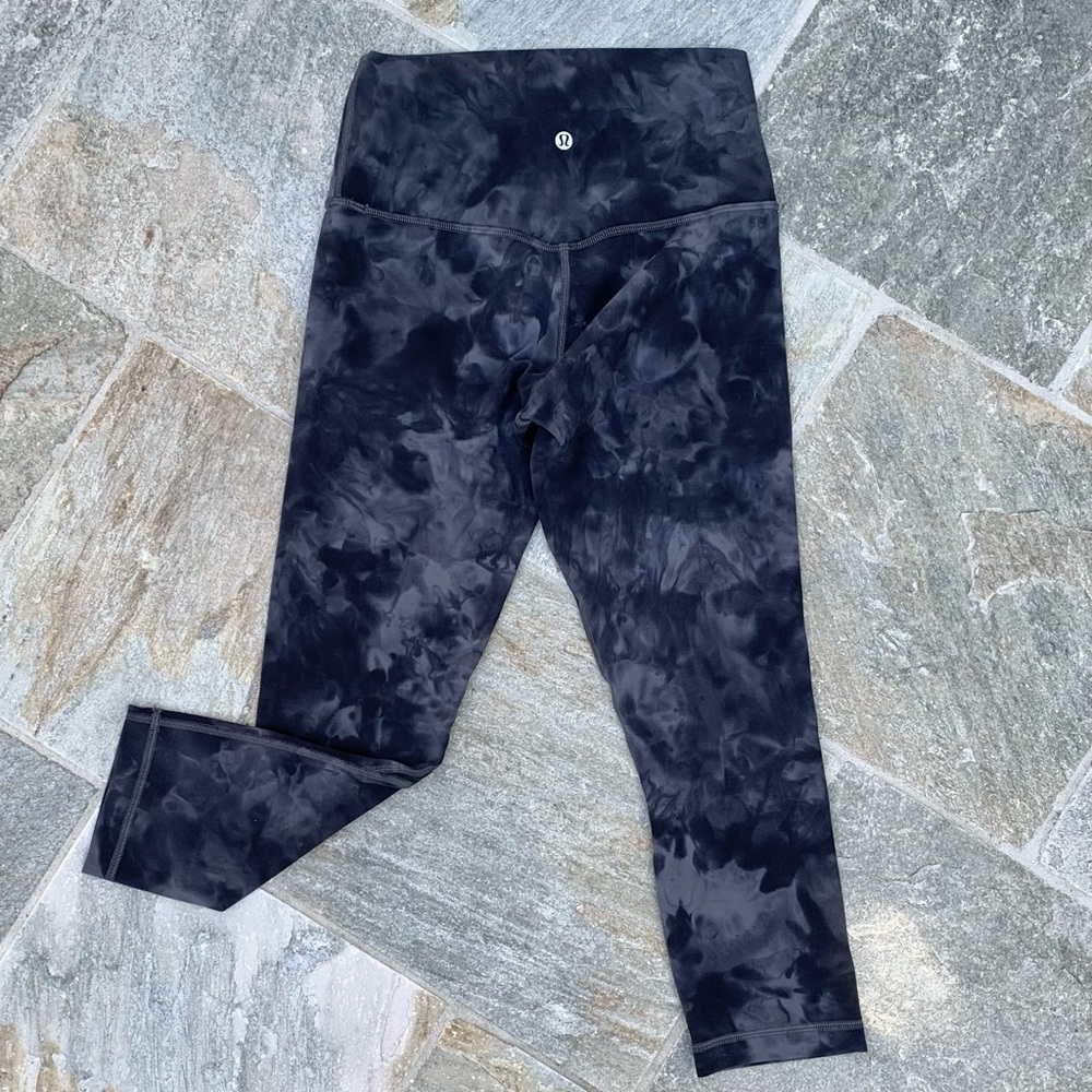 Lululemon Align crop size 6